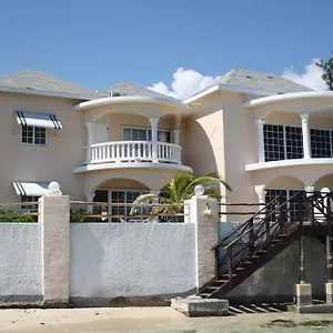 Triplets On The Bay Holiday home Montego Bay
